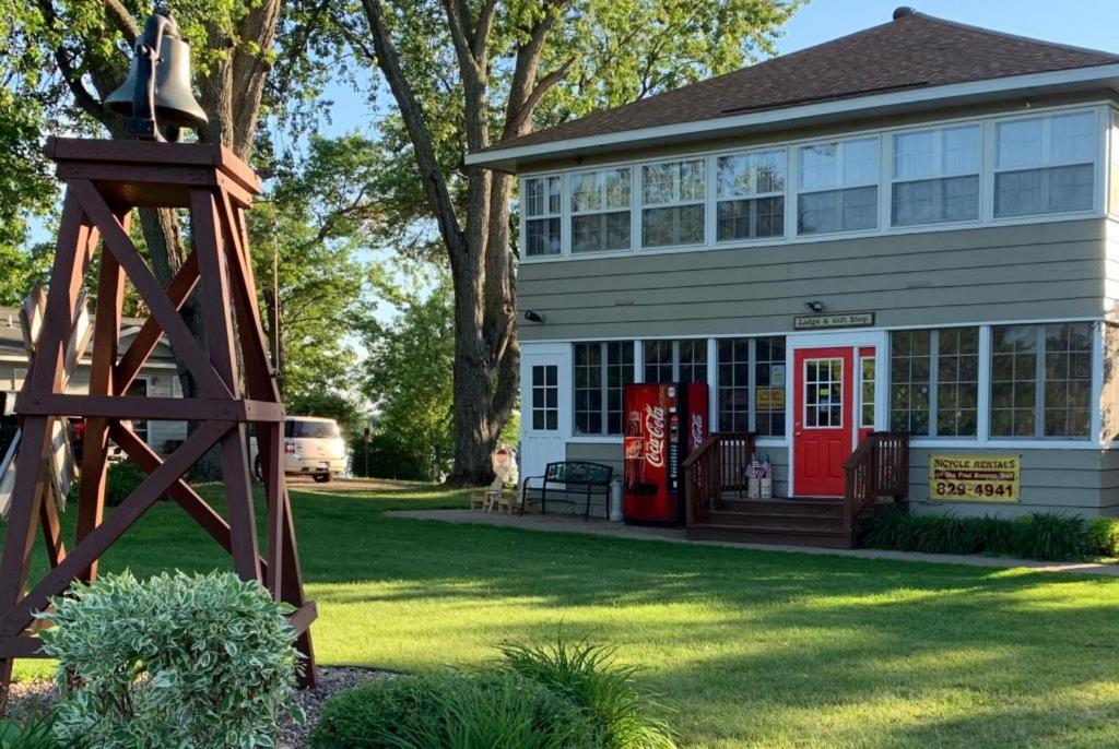 Train Bell Resort Merrifield Exterior photo